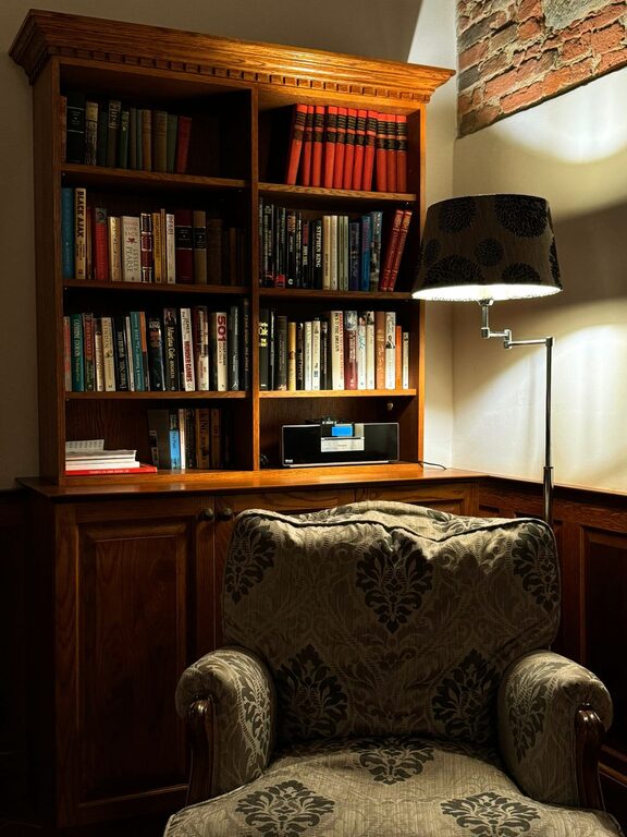 Tips for Creating a Cozy Reading Nook at Home